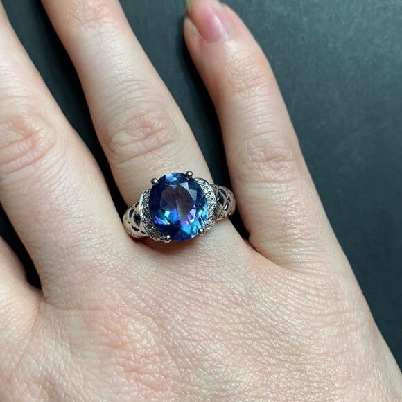Topaz and Dimond Ring - Picture 1 of 4